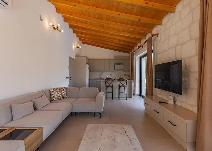 Bayindirda Korunakli 4 Kisilik * Kaş