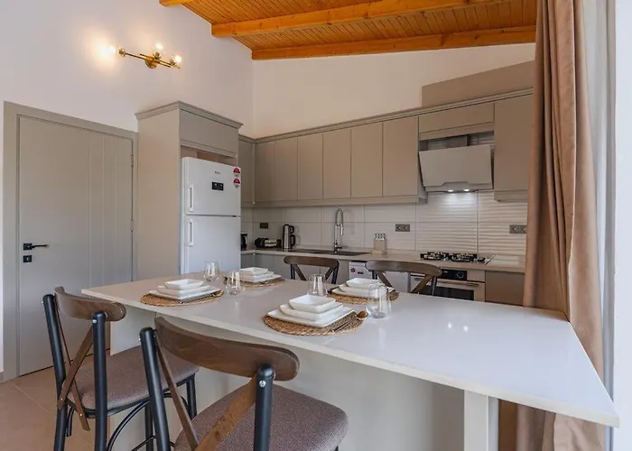 Bayindirda Korunakli 4 Kisilik * Kaş